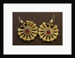 Roman earrings in gold with garnets by Anonymous