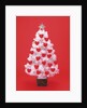 Christmas tree decorated with hearts by Anonymous