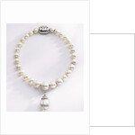 Choker-length pearl necklace by Anonymous
