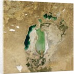 Satellite view of the Aral Sea in 2005, with the 1960 shoreline super-imposed by Anonymous