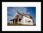 Desert Midwestern white house by Anonymous