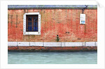Market area near Rialto bridge. by Anonymous