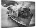 Liner Queen Mary at Southampton by Anonymous