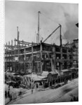 Construction of the Woolworth Building, New York by Anonymous