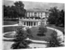 Fountain Outside White House by Anonymous