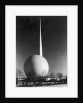 Terpishor Trylon at New York World's Fair by Anonymous