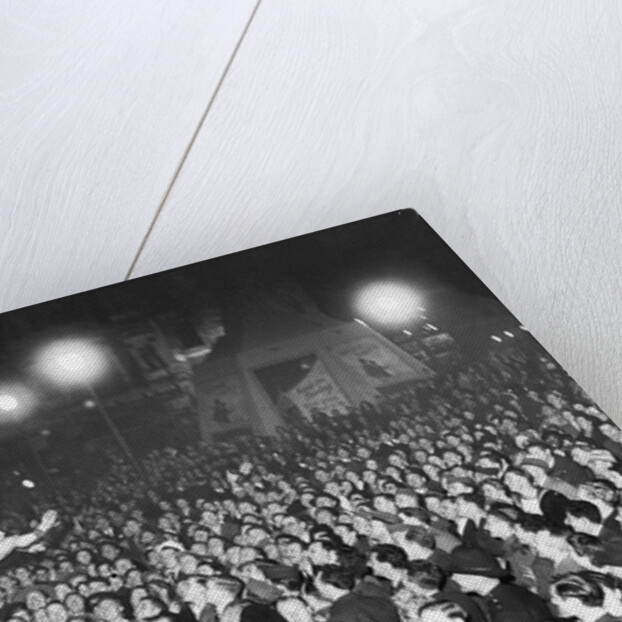 VJ celebrations in Piccadilly by Associated Newspapers