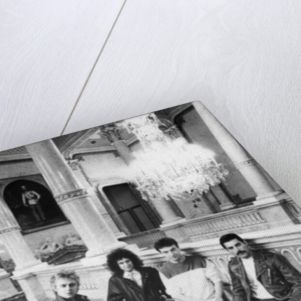 Queen in Vienna by Associated Newspapers