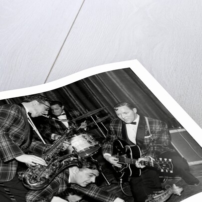 Bill Haley and The Comets going crazy by Associated Newspapers