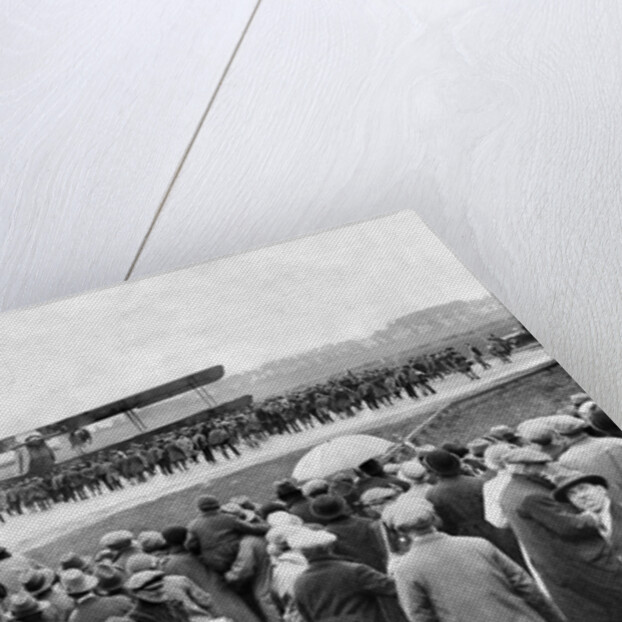 Supermarine S5 lands at Croydon by Associated Newspapers