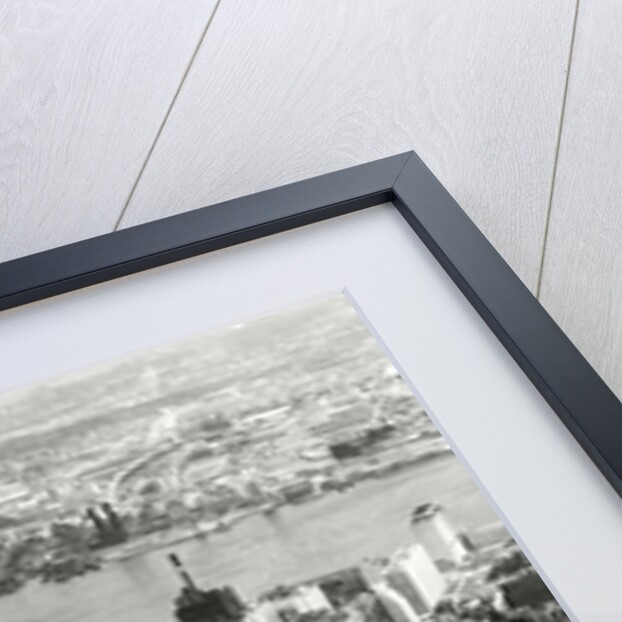 Empire State Building New York by Associated Newspapers