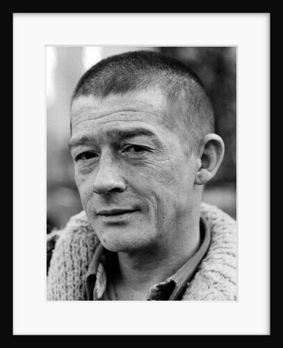John Hurt filming by Associated Newspapers