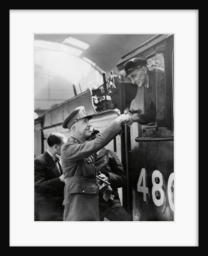 Last Home Forces special train 1945 by Associated Newspapers