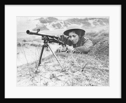 Poland Women's Services sniper training by Associated Newspapers