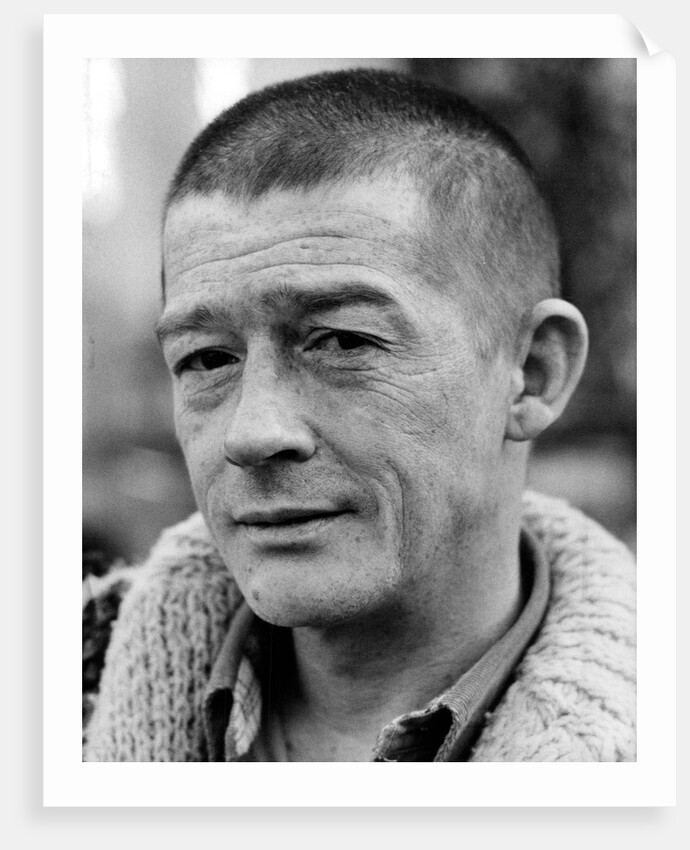 John Hurt filming by Associated Newspapers