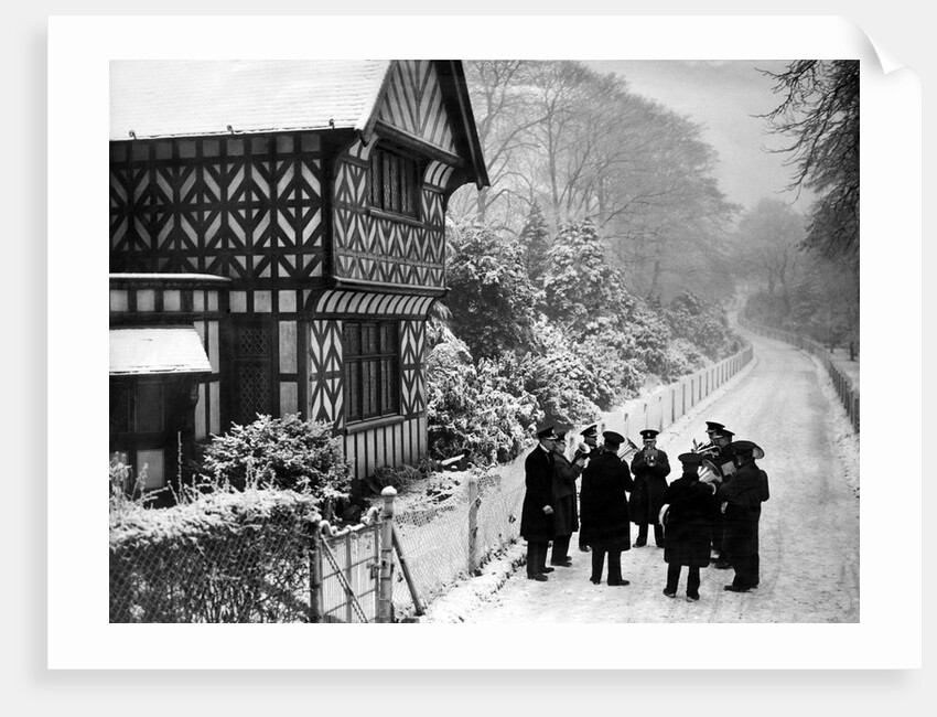 Salvation Army band in the snow by Associated Newspapers