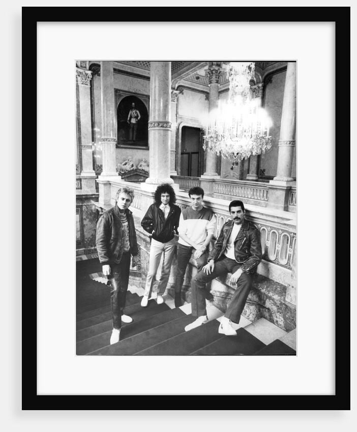 Queen in Vienna by Associated Newspapers