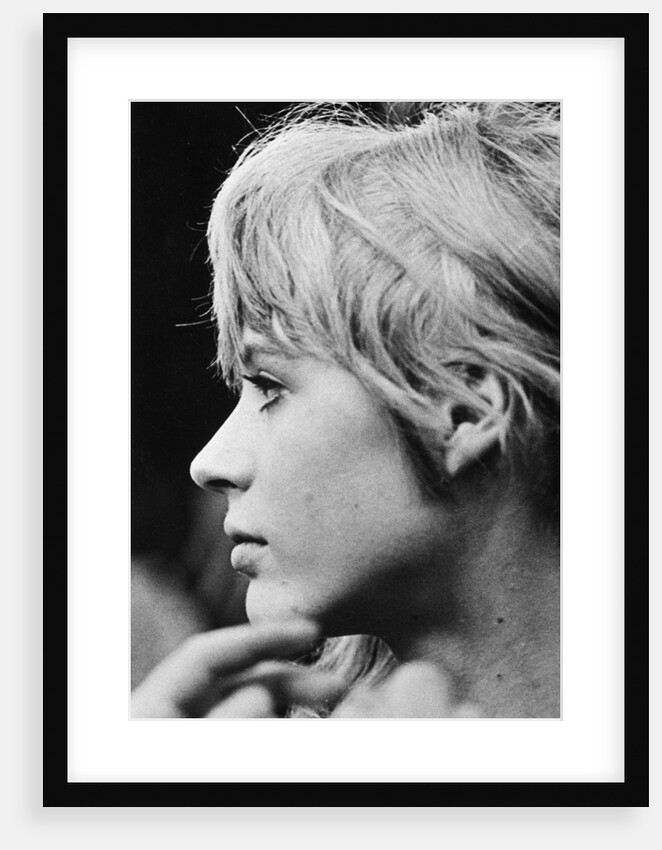 Marianne Faithfull in profile by Associated Newspapers