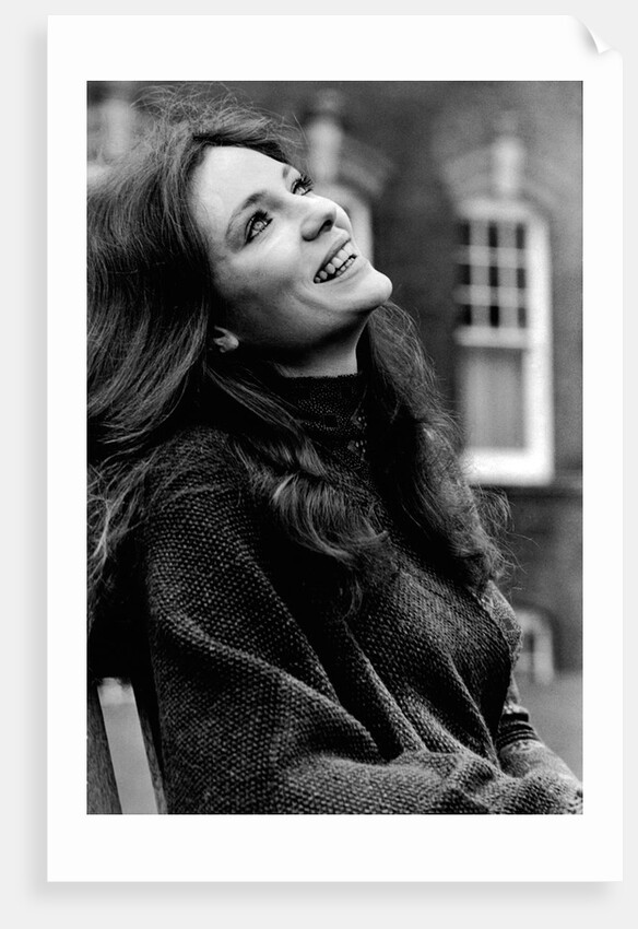 Jaqueline Bisset smiles by Associated Newspapers