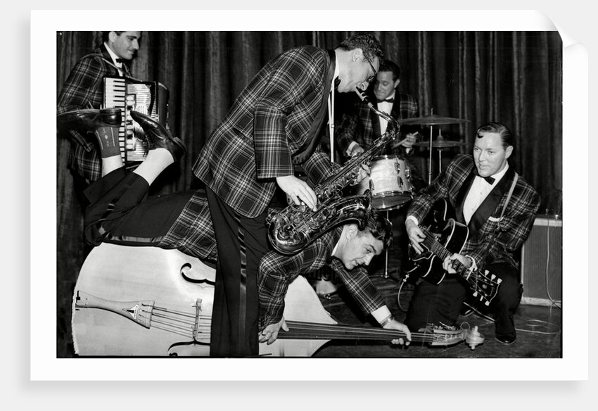 Bill Haley and The Comets going crazy by Associated Newspapers