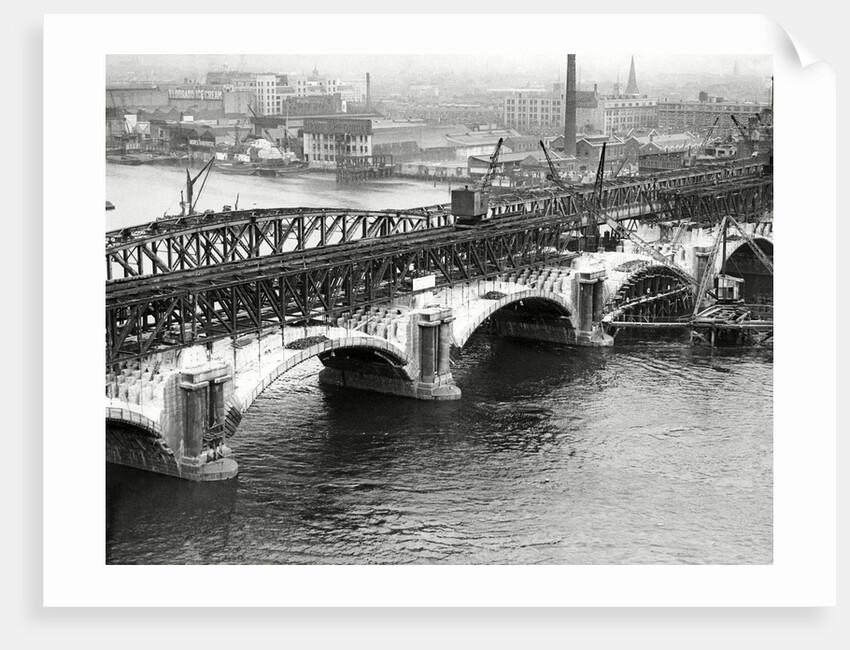 Demolition of old Waterloo Bridge by Associated Newspapers