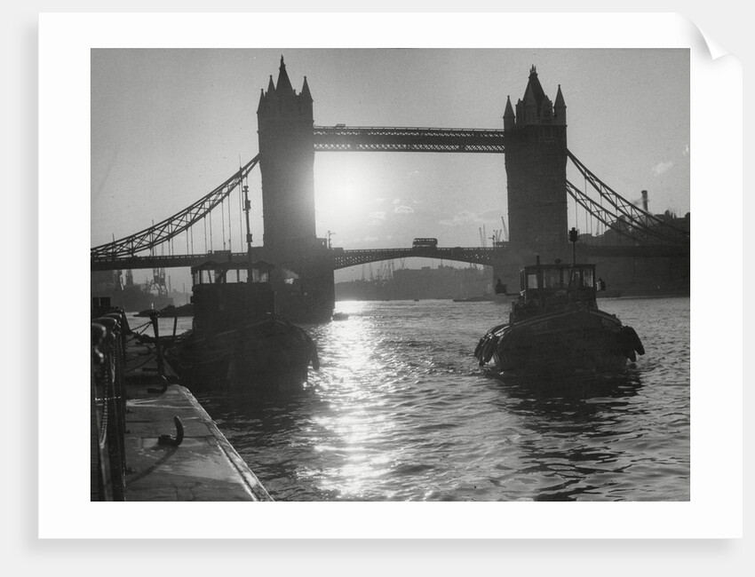 Tower Bridge by Associated Newspapers