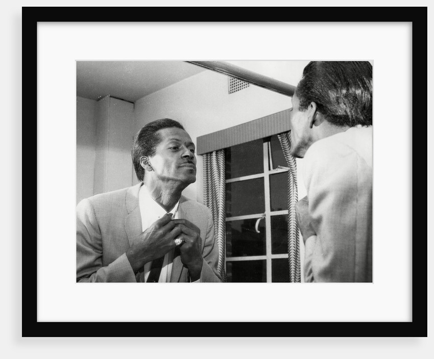 Chuck Berry dressing by Associated Newspapers