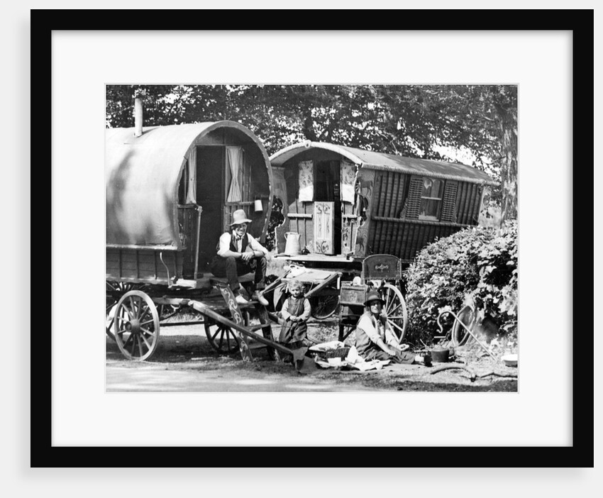Gypsies and their caravans on their way to the Derby by Associated Newspapers