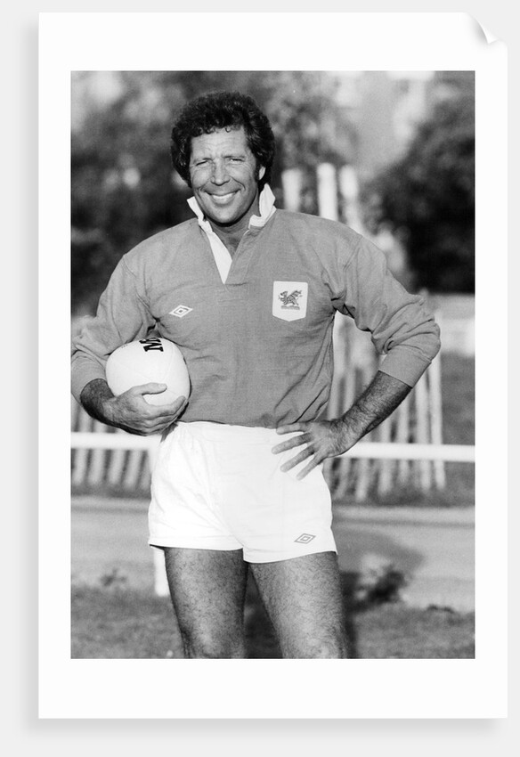 Tom Jones, singer by Associated Newspapers