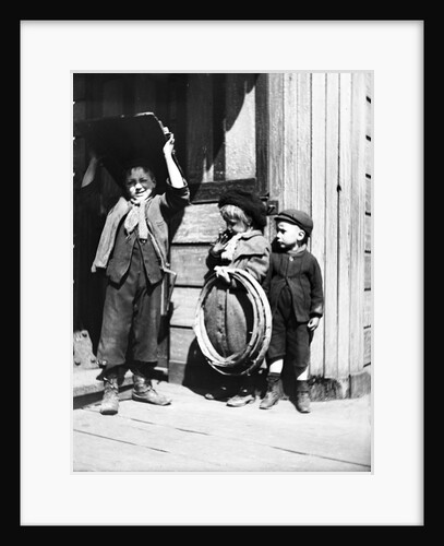 Bargee children, London by Anonymous