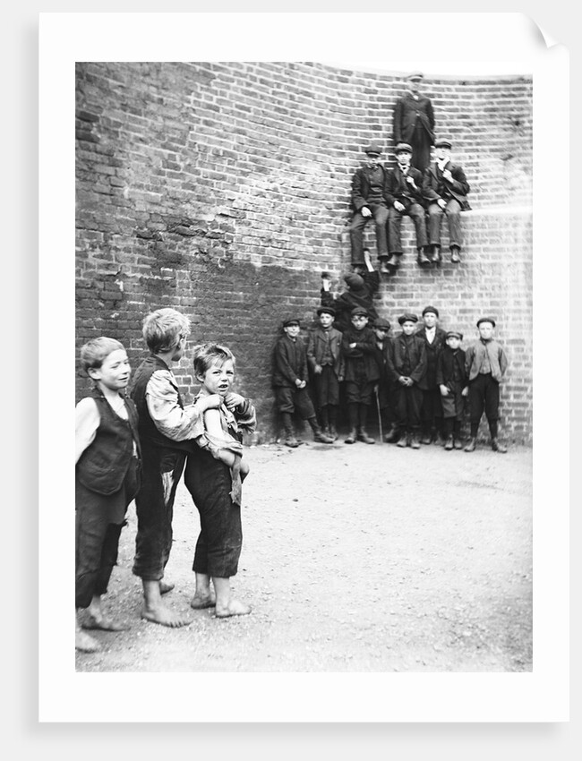 Barge boys, London by Anonymous