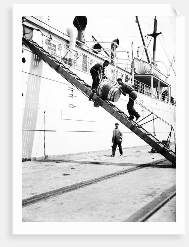 Unloading a barrel from a ship down a gangway, London by Anonymous