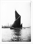 Topsail barge under sail on the Thames, London by Anonymous