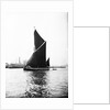 Topsail barge under sail on the Thames, London by Anonymous
