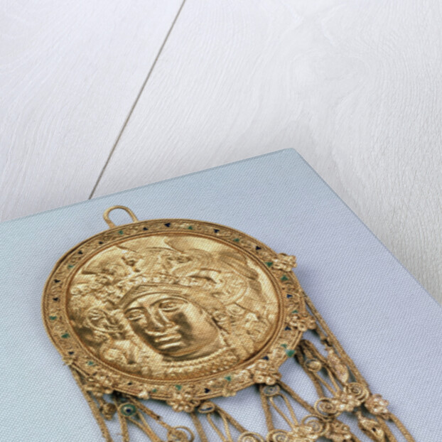 Pendant with Head of Athena Parthenos, early 4th century BC by Unknown