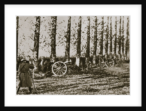 Filming the last shot fired before the Armistice, World War I, 11 November 1918 by Unknown