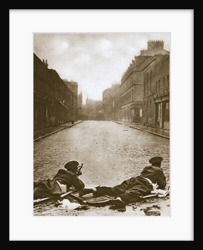 Scots Guards keeping guard on Sydney Street, London, 1911 by Unknown