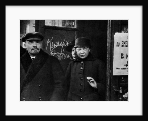 Russian Bolshevik leader Vladimir Lenin and his wife, Nadezhda Krupskaya, Russia, 1922 by Unknown