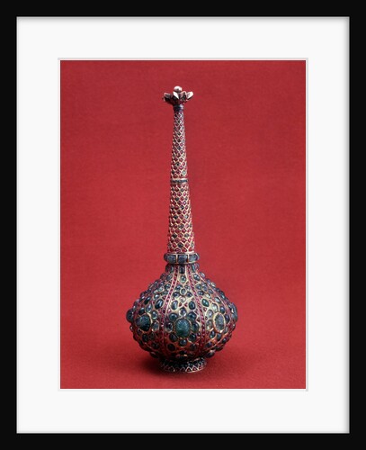 Gold and enamel flask with emeralds, Indian, 17th century by Unknown