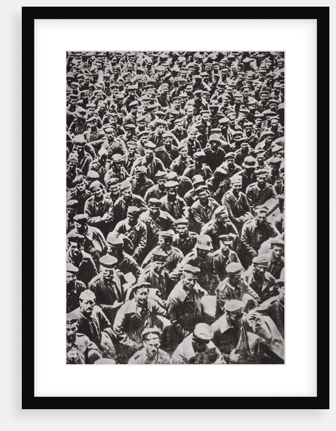 Thousands of German prisoners captured by the Allied advance, World War I, 1918 by Unknown