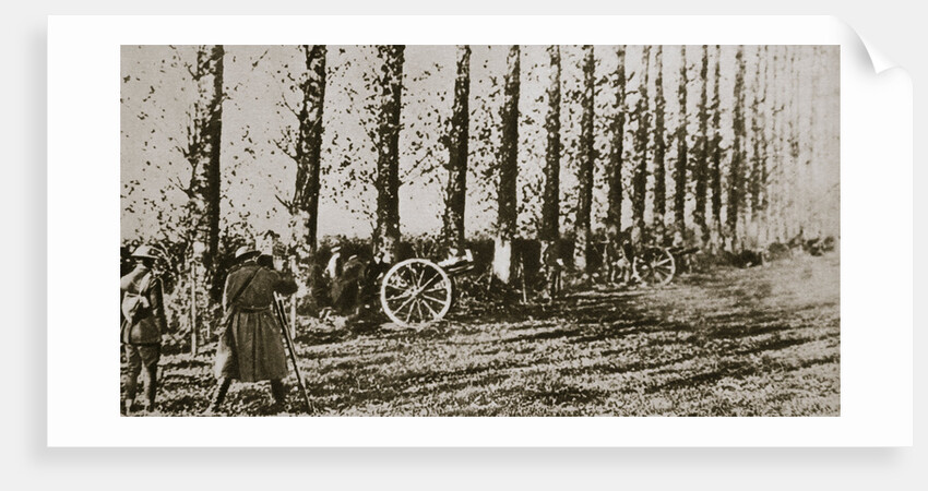 Filming the last shot fired before the Armistice, World War I, 11 November 1918 by Unknown