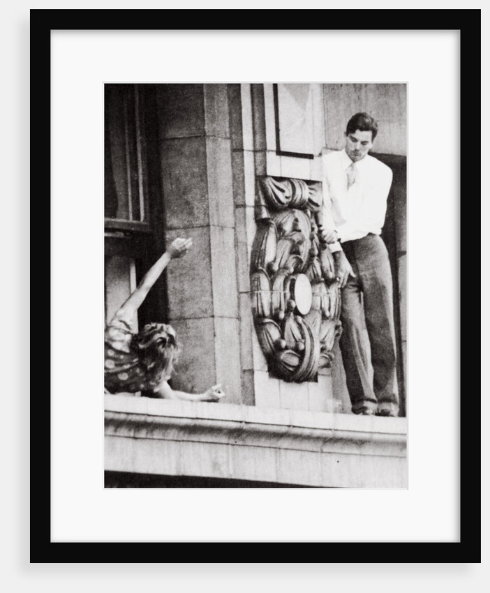John Warde, out on a ledge on the 17th floor of the Hotel Gotham, New York, USA, 1938 by Unknown