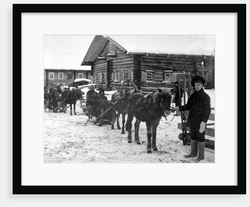 American infantry near Arkhangel, Russia, December 1918.. by Anonymous