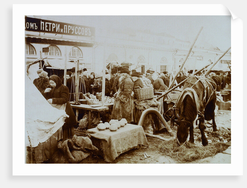Market on the Moskvoretskaya Embankment, Moscow, Russia, 1911 by Unknown