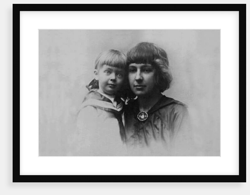 Marina Tsvetaeva with daughter Ariadne, 1916 by Anonymous