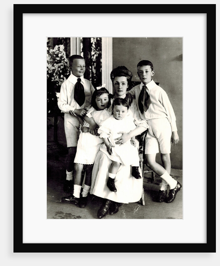 Elena Ivanovna Nabokova with children Sergei, Olga, Elena and Vladimir by Anonymous