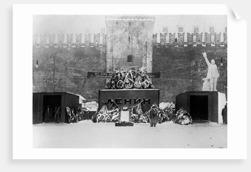 The first temporary Lenin Mausoleum, 1924 by Anonymous