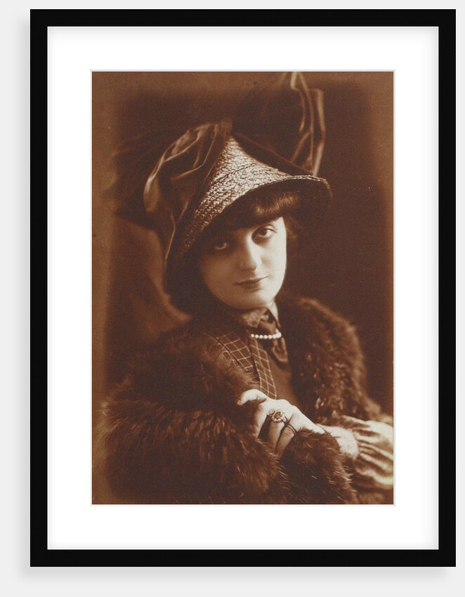 Portrait of Anna-Elisabeth, Comtesse Mathieu de Noailles by Anonymous