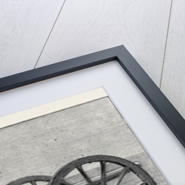 The Duke and Duchess of Teck at Southport: The Whitworth 9-Pounder Breech-Loading Rifled Field Gun by Anonymous