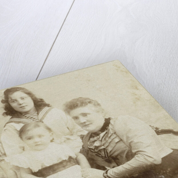 Group Portrait with women by C.J.L. Vermeulen